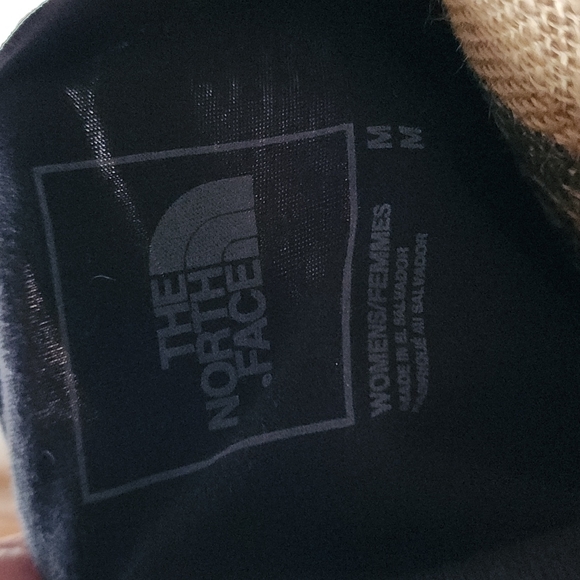 The North Face Long Sleeve Women's Shirt NWT - Picture 6 of 6